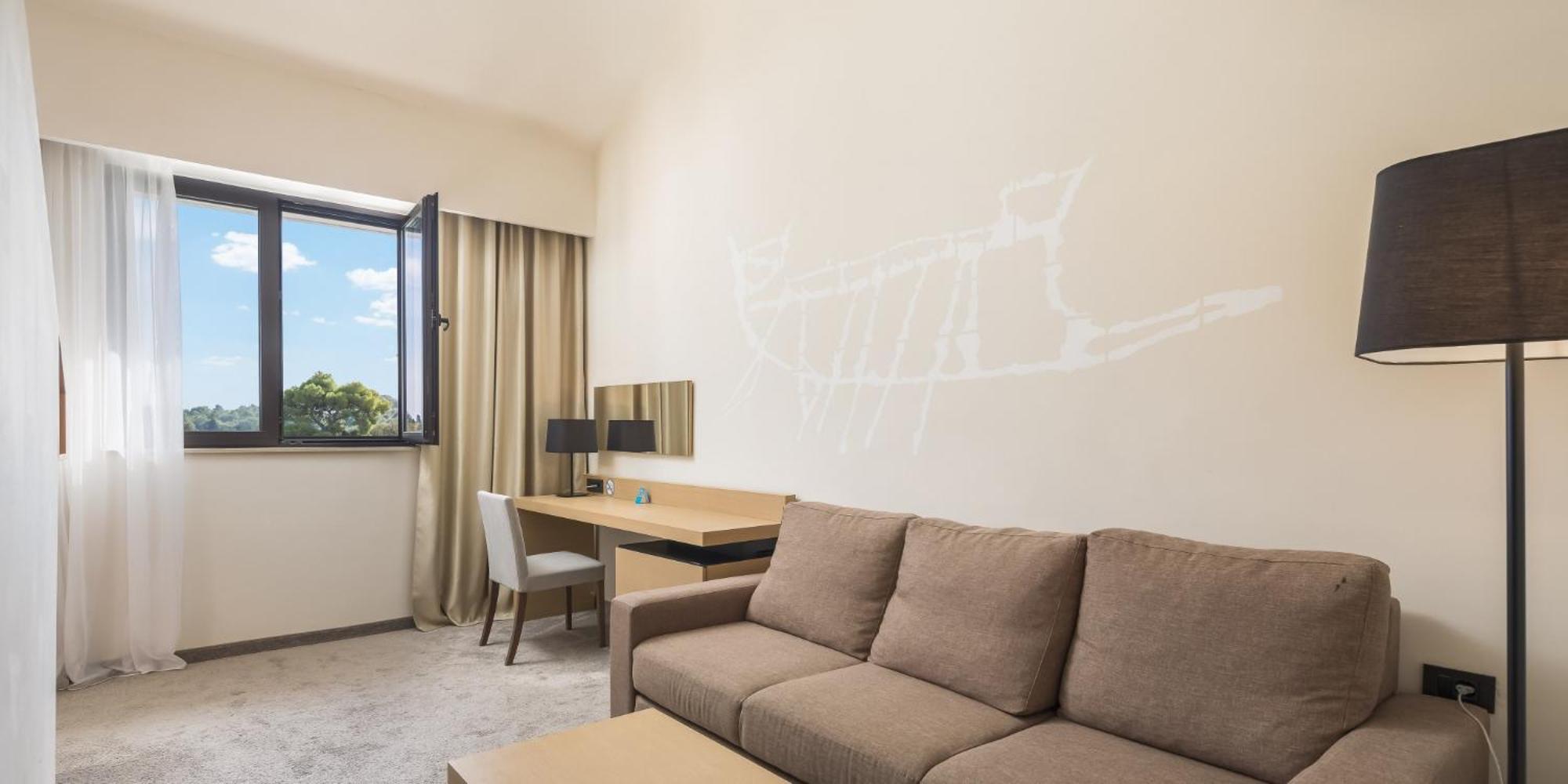 Aminess Younique Liburna Hotel Корчула Номер фото